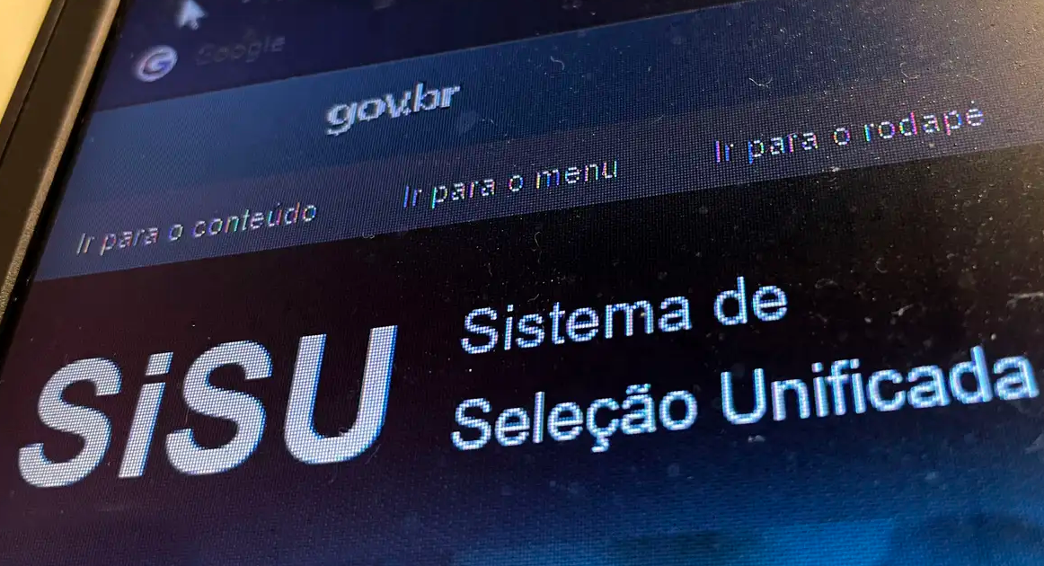 Ir para  <p>Estudantes selecionados na primeira chamada do processo seletivo de 2024 do Sistema de Sele&ccedil;&atilde;o Unificada (Sisu) t&ecirc;m at&eacute; quarta-feira (7) para fazer a matr&iacute;cula ou o registro...